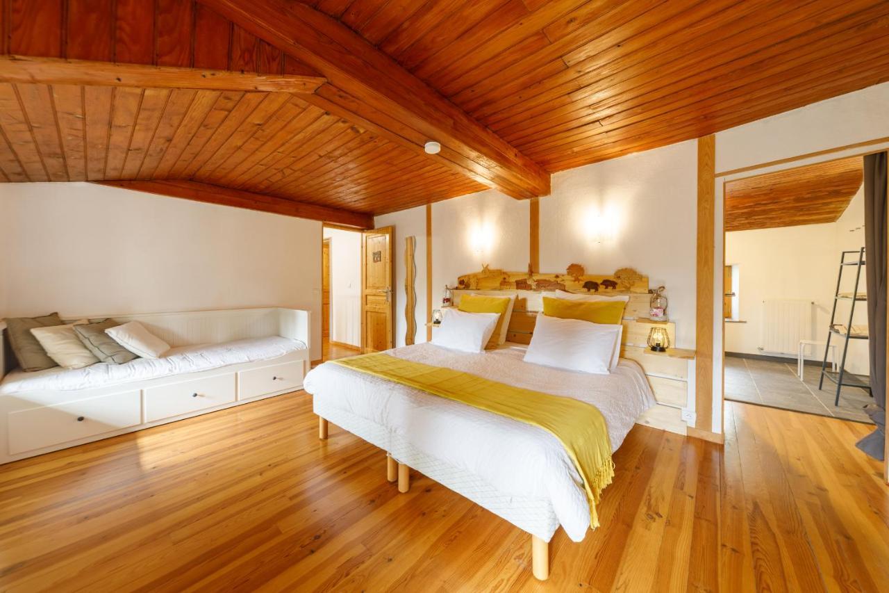 Le Fournia Bed & Breakfast Grandrif Bagian luar foto