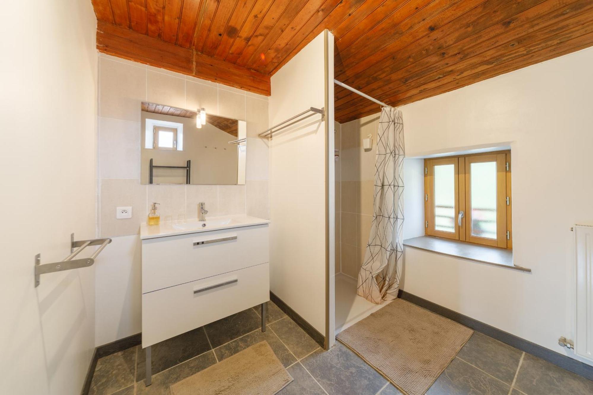 Le Fournia Bed & Breakfast Grandrif Bagian luar foto