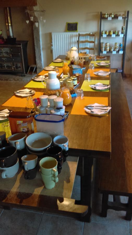 Le Fournia Bed & Breakfast Grandrif Bagian luar foto